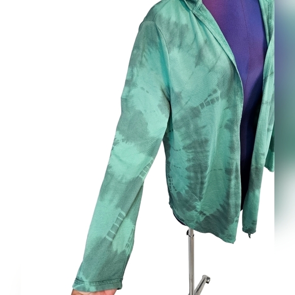 Chico's Zenergy Pima‎ Cotton Tie Dye Astro Green Hooded Cardigan Size Small - Picture 4 of 8